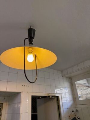 2 lampes industrielles en métal laqué blanc