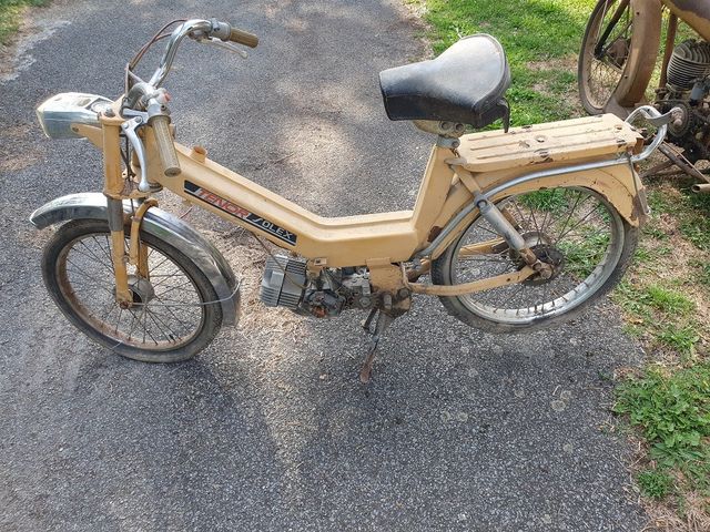 Vélo Solex ténor numéro de série 9 0 14 783 1974 sans carte grise