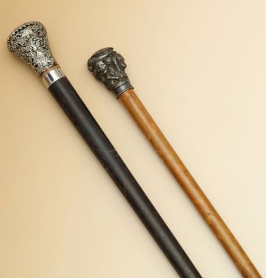 2 CANNES - L'une en jonc de Malacca avec pommeau en métal ar… - Photo 1