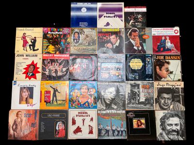 Lot de 35 disques vinyles de 33 tours de variété française e…