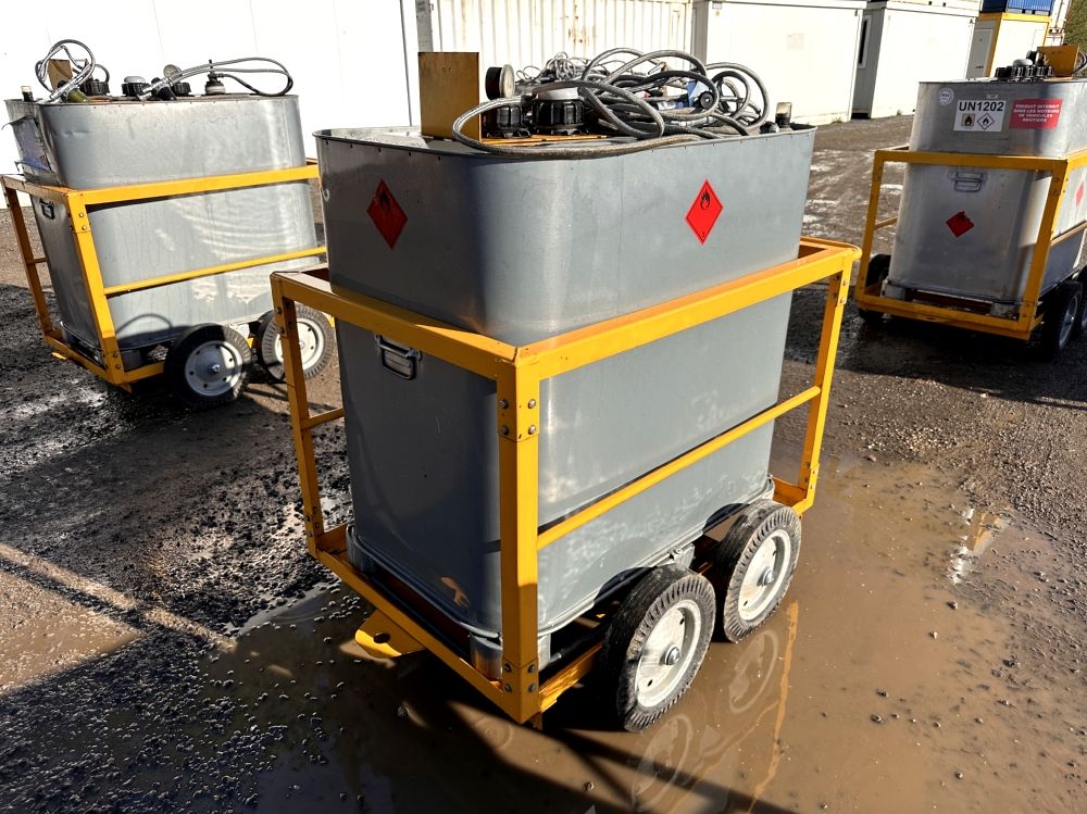 LIEU DE STOCKAGE : Rennes - SCHUTZ - CUVE À CARBURANT 700 LI…
