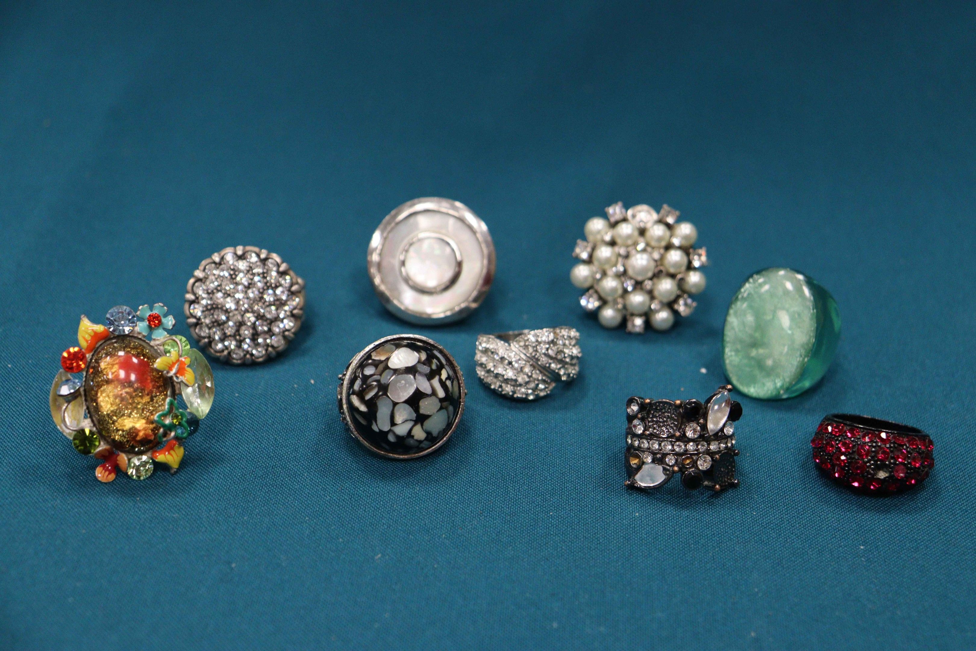 Objets d'art & Curiosités