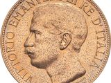 Gros plan sur une pièce de monnaie portant le visage d'un homme