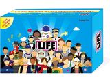 une boîte du jeu de société « Life » avec un groupe de personnes