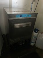 1 lave-verre HORECA SILANOS (en l'état)