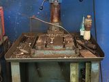 a machine that is sitting on a table in a room