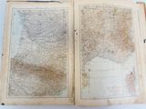 un livre ouvert sur lequel figure une carte de la France