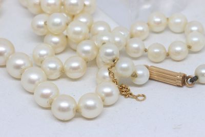 collier de perles de culture (fermoir et chaine de sécurité …
