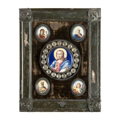 une photo encadrée représentant Jésus et d'autres personnes