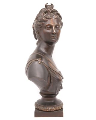 buste en bronze représentant une femme coiffée d'une couronne