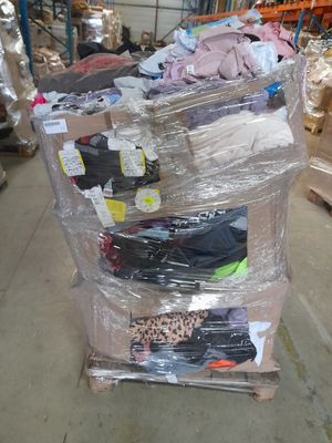 Lot DE Solderie Dont Vetements Dont 1 Stranger Things / 1 ST…