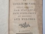 un livre avec un titre posé sur une table