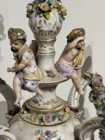 SAXE. Lustre en porcelaine emailéle polychrome à quatre bras… (photo 2)
