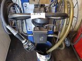 l'image d'une machine installée dans une pièce