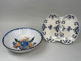 paire de bols en porcelaine bleue et blanche ornés de motifs floraux