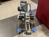 a machine that is sitting on the floor in a room