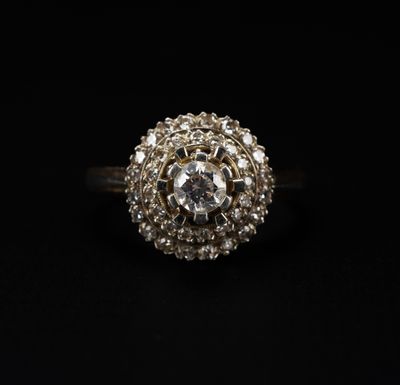 Bague, or blanc Bague en or blanc 18 carats, sertie de brill…