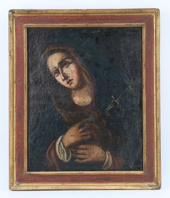 un vieux tableau représentant une femme tenant une croix entre ses mains