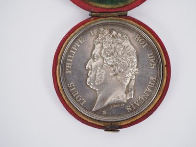 Médaille en argent 925 à l'effigie de Louis Philippe I Roi d… - Photo 1