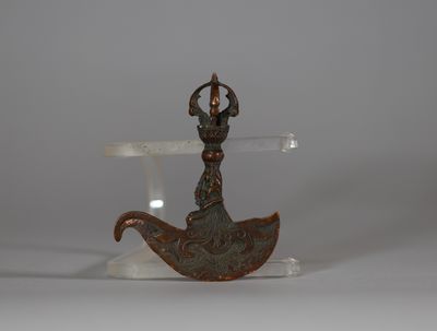 Chine ou Tibet, ancien kartika rituel bouddhiste en bronze à… - Photo 1
