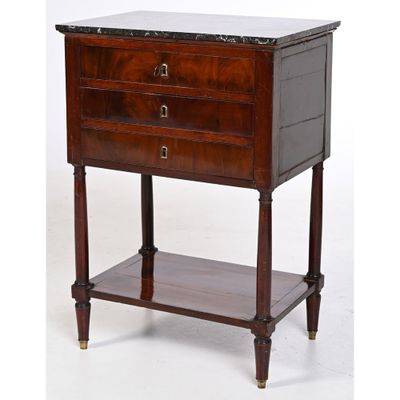 TABLE DE SALON LOUIS XVI en acajou et placage d’acajou ouvra… - Photo 1