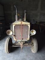 Tracteur agricole RENAULT 304 E. (photo 4)