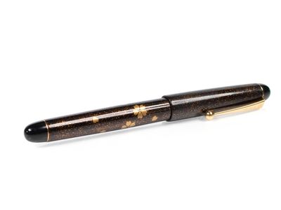 NAMIKI Stylo-plume pailleté or