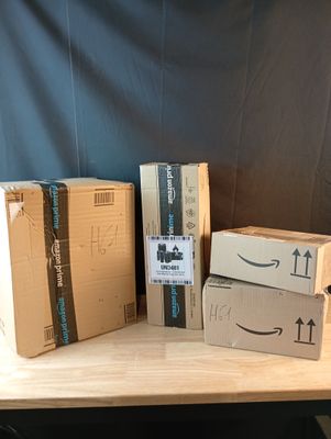 Lot de 4 colis Mystere (Retour Amazon,NPAI, Adresse incomple…