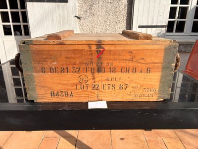 Ancienne caisse Militaire, dimensions exterieur: Largeur 60 …