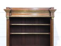 Bibliothèque vitrée en bois et placage d'acajou, ouvrant par… (photo 2)
