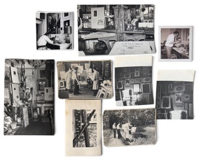 plusieurs vieilles photos en noir et blanc représentant des personnes dans une cuisine