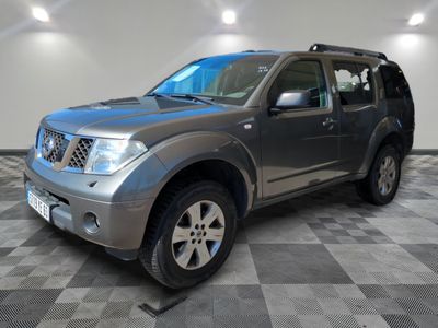 Nissan Pathfinder 2.5 DCI 174 CH Confort - SUV d'occasion fiable