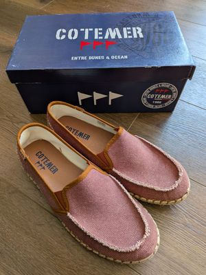 Paire de chaussures de marque COTE MER