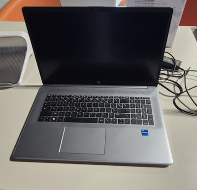 Ordinateur portable HELWETT PACKARD (mot de passe Uriel)