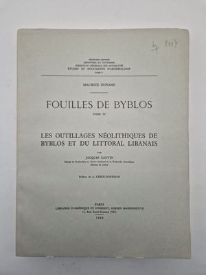 la couverture d'un livre sur laquelle figure l'image d'un oiseau