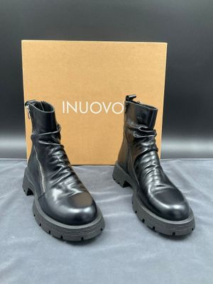 INUOVO, taille 36, bottines zippées de couleur noir, référen…