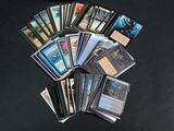 beaucoup de cartes sur la table