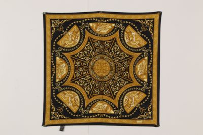 ETRO - Gavroche en soie à décor de rinceaux et de femmes en …