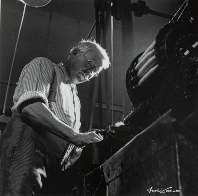 André GAMET (1919-2017) Gérardmer (Vosges). Tisseur, 1949