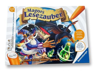 Sur le plateau de jeu, on voit une sorcière et un chat.
