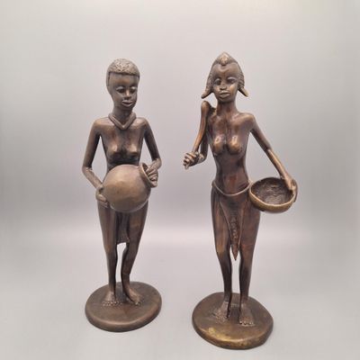 BURKINA FASO Femmes porteuses de jarres