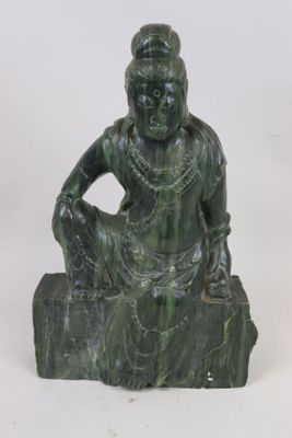 Chine XXe - important sujet en pierre dure verte figurant un…