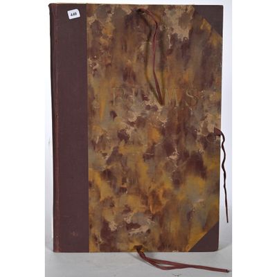 une peinture représentant un livre à la couverture marron et orné d'un ruban rouge