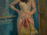 une peinture à l'huile représentant une femme debout devant une porte bleue