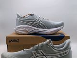 Chaussures de course Asics Gel-Kayano en gris et blanc