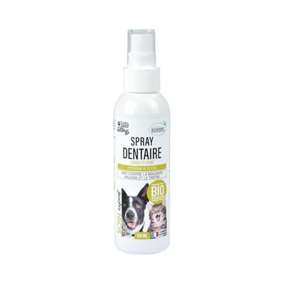 un flacon vaporisateur orné d'un chien et d'un chat