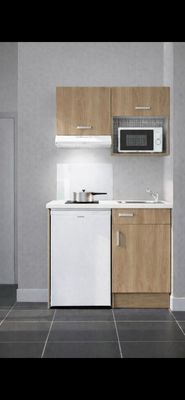 Kitchenette de 120 ml, idéale pour studios et espaces locati…
