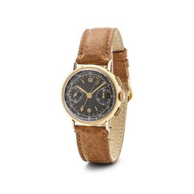 gros plan d'une montre-bracelet sur fond blanc