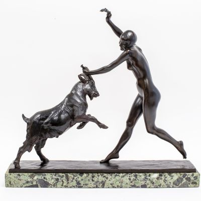Louis Riché (1877-1949) « Jeune femme jouant avec un bouc »