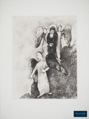 un dessin en noir et blanc représentant un homme assis au sommet d'une colline